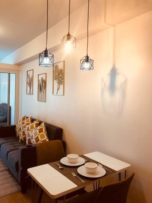 The Celandine By Dmci Homes Caloocan Екстериор снимка